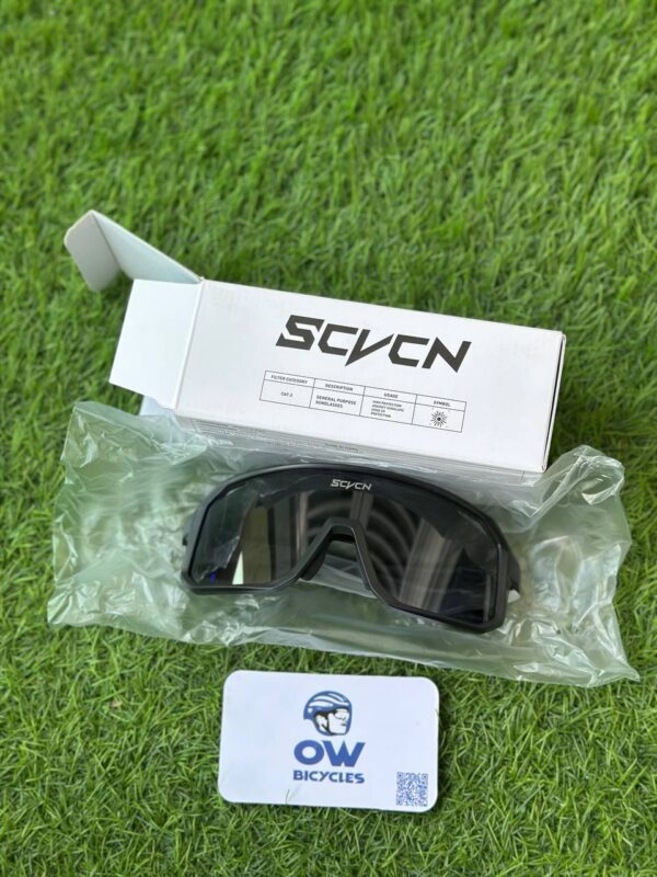 SCvCN glasses