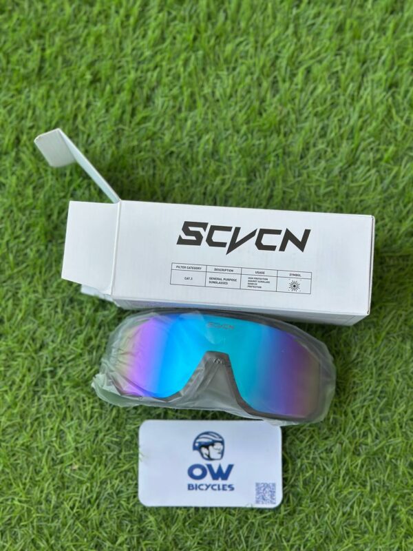 SCvCN glasses
