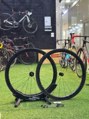 attaque_carbon_wheelset_45mm_1 Attaque Carbon Wheelset 45mm