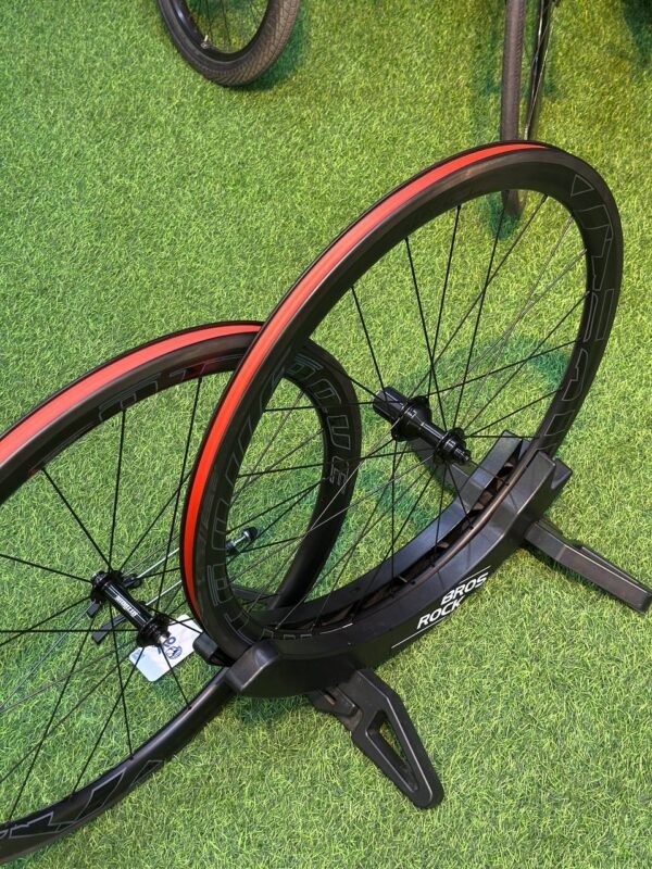 attaque_carbon_wheelset_45mm_2 Attaque Carbon Wheelset 45mm